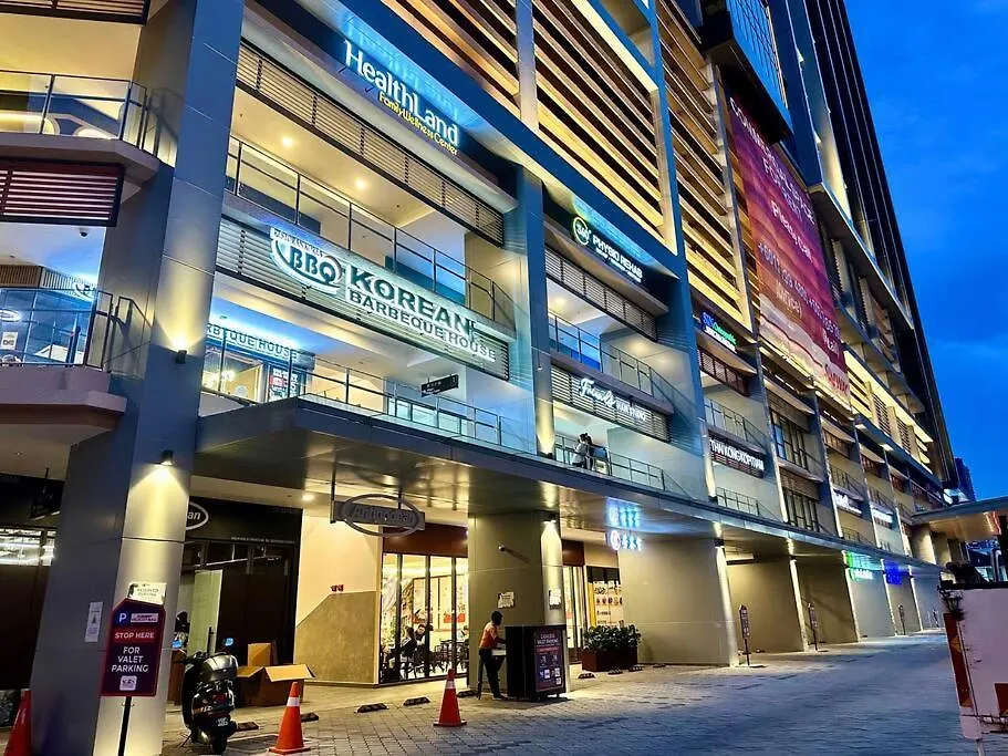 Sunway Velocity Two By Rverse Suite كوالالمبور ماليزيا