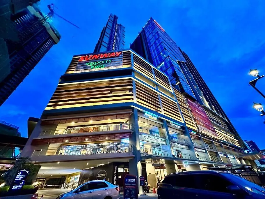 Sunway Velocity Two By Rverse Suite كوالالمبور ماليزيا